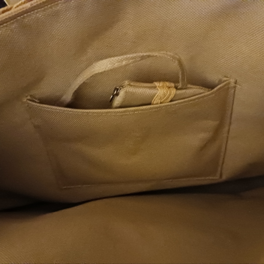 Coldwater Creek Natural Vegan Handbag 👜New!👛With Attached Coin Purse Gift. 🎁 - Picture 7 of 11